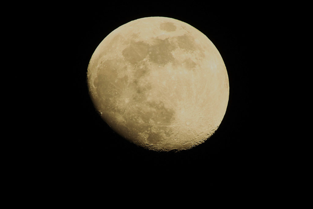 Lune photographiée au 150-600, photo Pierre Pujuguet_hiver 2020