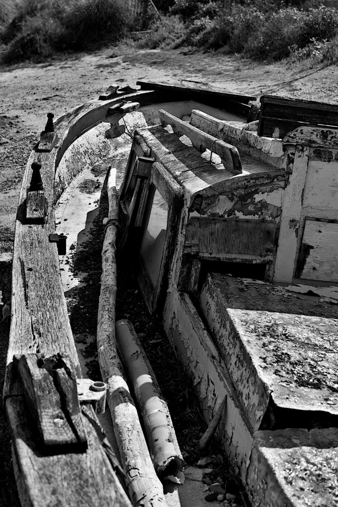 épave de barque, Frontignan, mars 2022, photo de Pierre Pujuguet